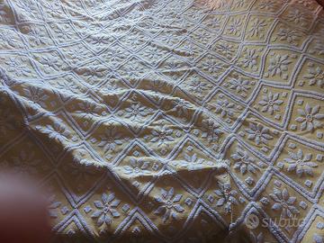 Copriletto/tappeto sardo fatto a mano