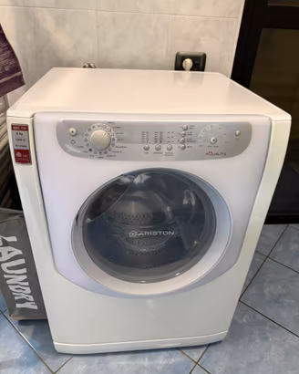 Lavatrice Hotpoint Ariston Aqualtis