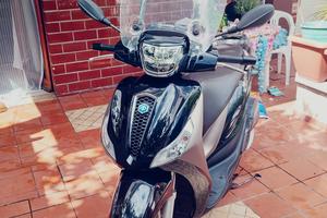 piaggio medley 125  con 12 mila km