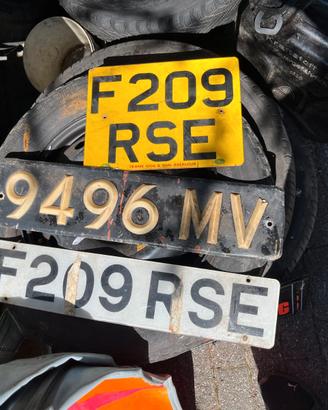 targhe inglesi probabilmente anni 60