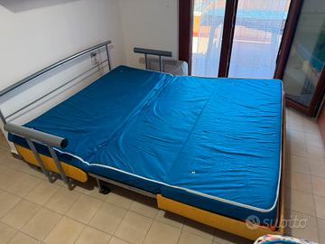 DIVANO pronto letto