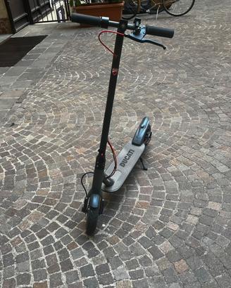 Monopattino Elettrico Ducati