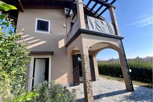 Villetta semi indipendente