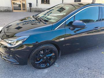 Opel Astra 1.6 CDTI 136 CV Dynamic Unico Proprieta
