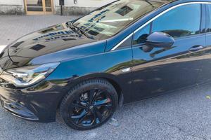Opel Astra 1.6 CDTI 136 CV Dynamic Unico Proprieta