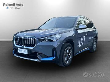 BMW iX1 30 xdrive X-Line