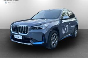 BMW iX1 30 xdrive X-Line