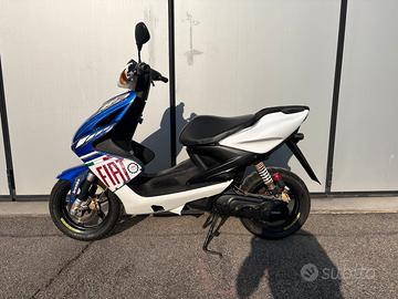 Yamaha aerox valentino rossi