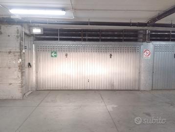 Autorimessa ospedali San Pietro con ampio deposito