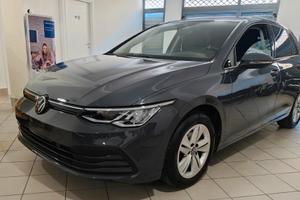 Volkswagen Golf 2023 1.0 ibrida automatica