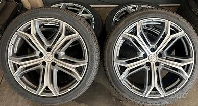 Cerchi e gomme Maserati levante /grecale 21