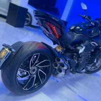Ducati Diavel V4 - 2024