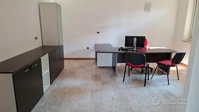 uffici attrezzati