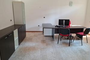 uffici attrezzati