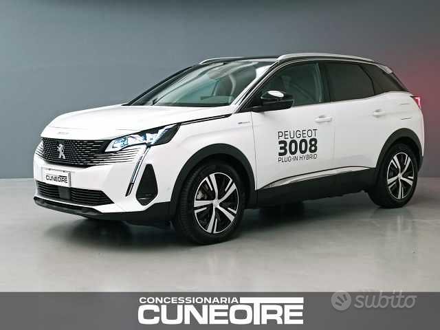 Ricarica Peugeot 3008 Hybrid4 Plug-in (7.4 kW) - e-Station