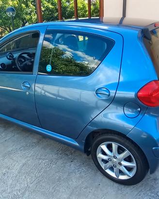 Toyota Aygo 1.0 benzina 