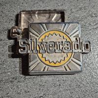 coppia stemmi silverado chevrolet