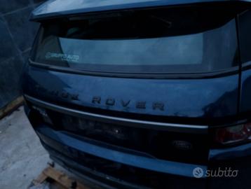 Portellone posteriore evoque