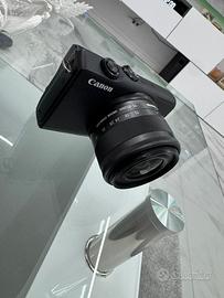 Canon eos m200