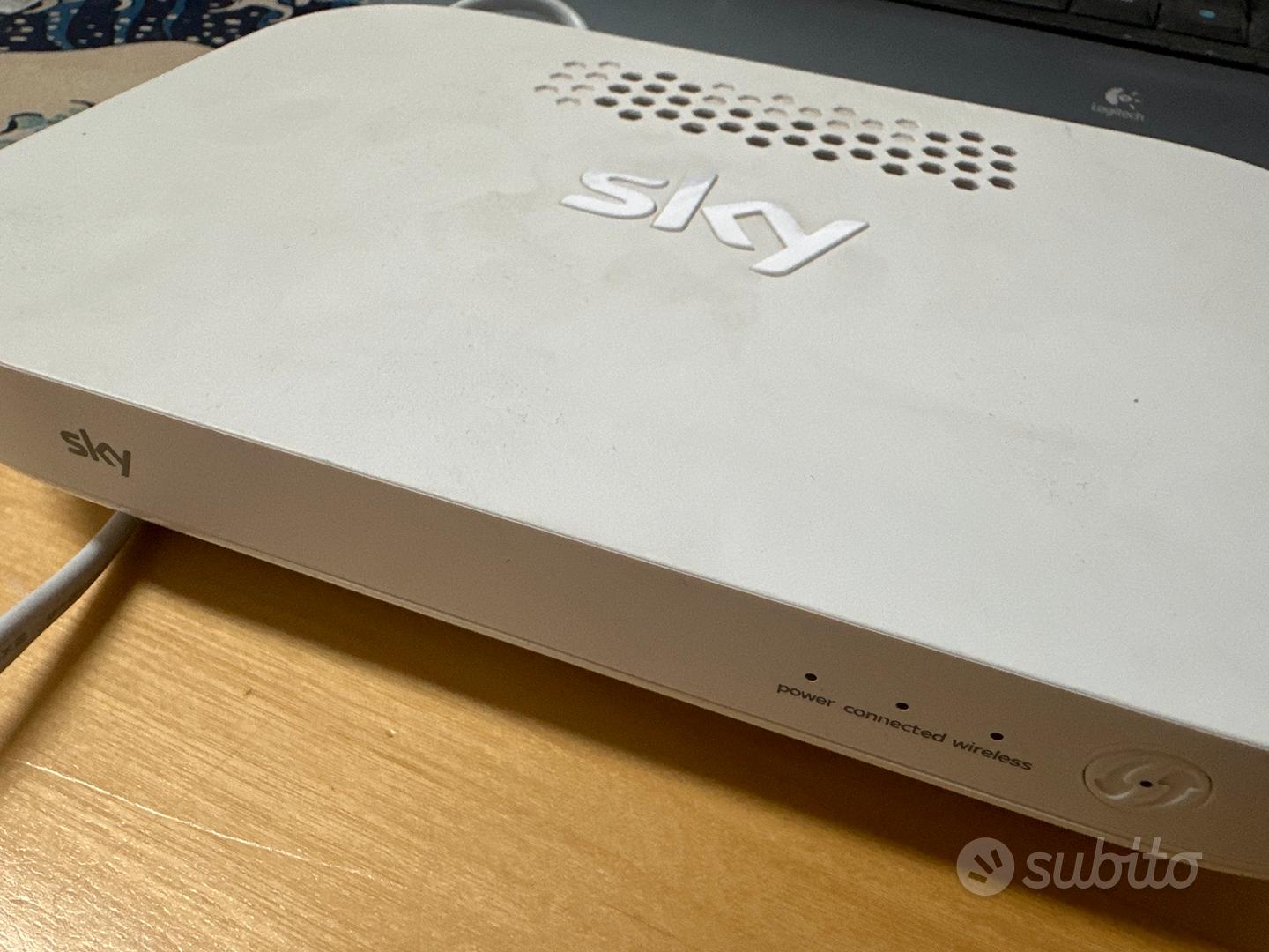 sky q booster box Sky Q Wireless Booster: Amazon.co.uk: Computers & Accessories main image 1