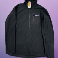 Pile tecnico Patagonia 1/4 zip nero taschini nero