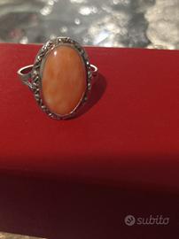 Anello cabochon ovale corallo e argento vintage 