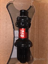 mozzo posteriore center lock  dt swiss 240