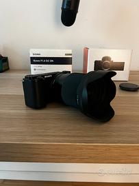 Kit Sony ZV-E10 + Sigma 16mm f/1.4 COME NUOVO