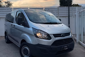 Ford Transit Custom 310 2.2 TDCi 125CV PC-DC Furgo