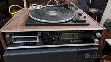4 apparecchi audio vintage giradischi Stereo 8