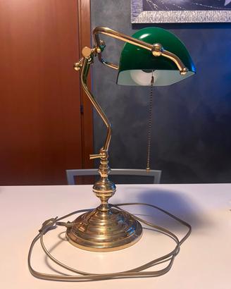 Lampada da scrivania 