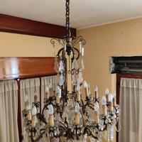 Lampadario in bronzo con cristalli