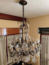 Lampadario in bronzo con cristalli