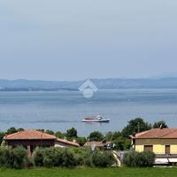 MONOLOCALE A LAZISE