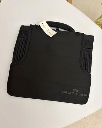 Balenciaga BB Logo Porta Laptop/Tablet — Neoprene