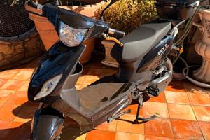 Revenge SKY 2 1000W - Nero Lucido