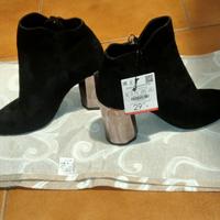 Stivaletti donna Bershka col.nero num .36.