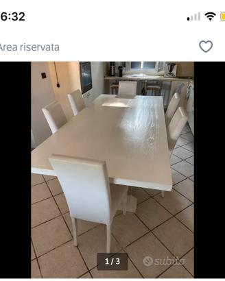 Tavolo in legno massiccio