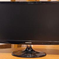 Samsung 22” Full HD – TV / Monitor
