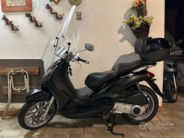 Beverly 200