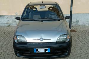 Fiat 600 1.1 Active