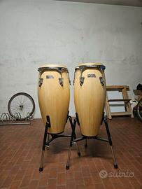 Set Congas Magna Percussion con supporti da terra
