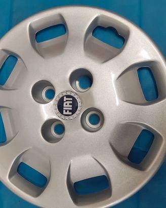 N. 3 Borchie nuove per Fiat Panda