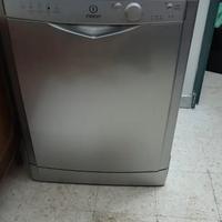 Lavastoviglie indesit