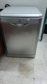 Lavastoviglie indesit