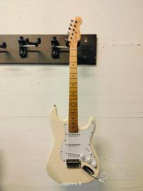 OQAN Elecric Guitar QGE-RST1 White Riff Series