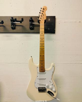 OQAN Elecric Guitar QGE-RST1 White Riff Series