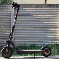 Monopattino elettrico 25km h portata max 120kg