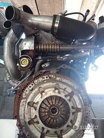 Motore Per Nissan Almera Tino 2.2 Sigla XD22