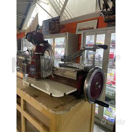 AFFETTATRICE MANO ALFA VINTAGE COL.ROSSA FUNZIONAN